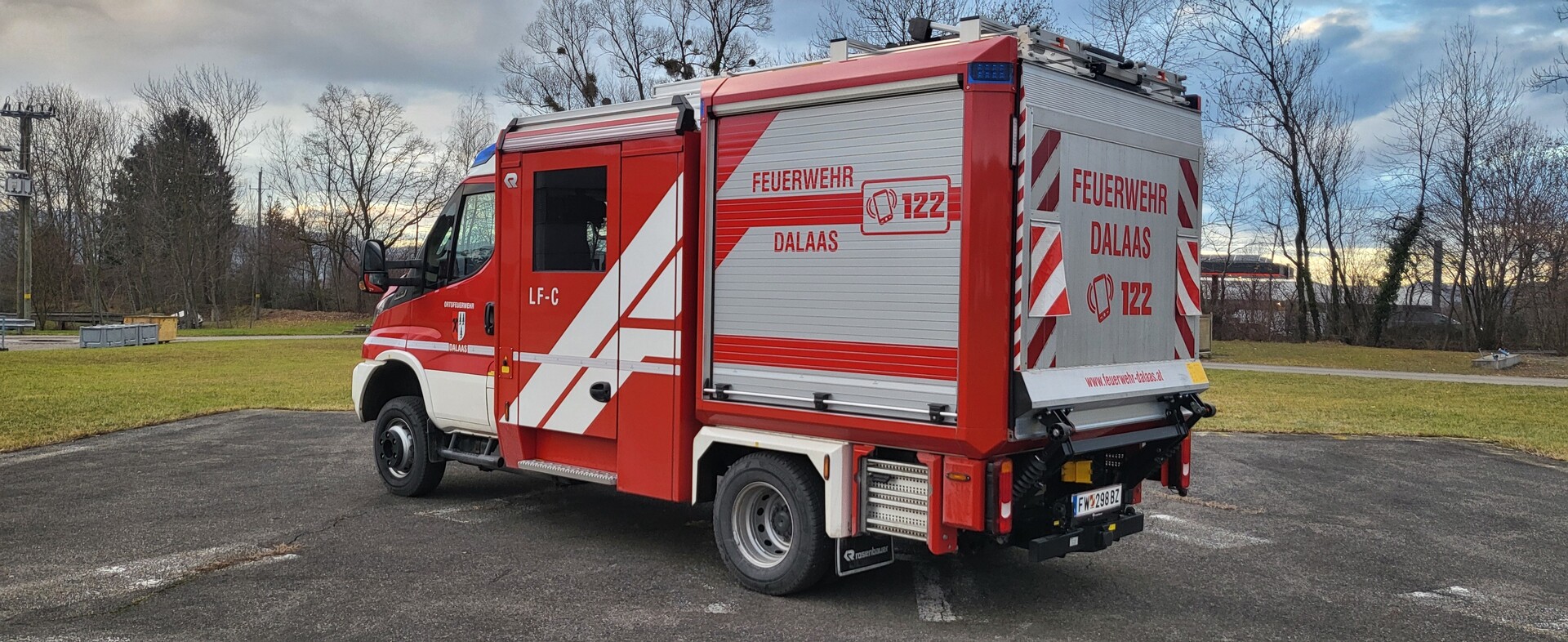 Löschfahrzeug mit Container Dalaas